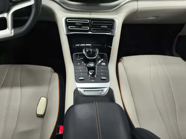 BYD Song PLUS — Фото автомобиля 16