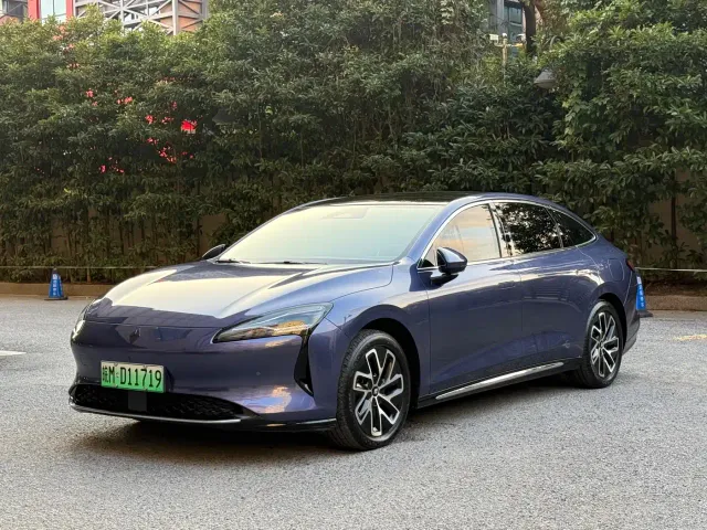 Фотография автомобиля — Baojun Xiangjing