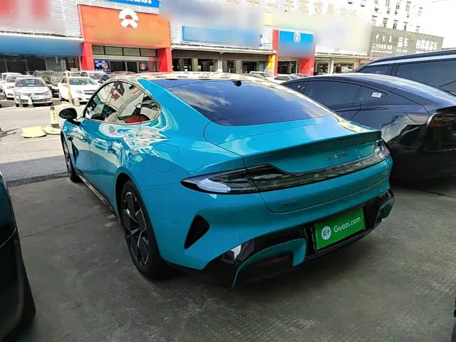 Xiaomi SU7 — Фото автомобиля 4