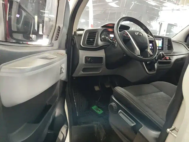 Maxus Xintu V80 — Фото автомобиля 15