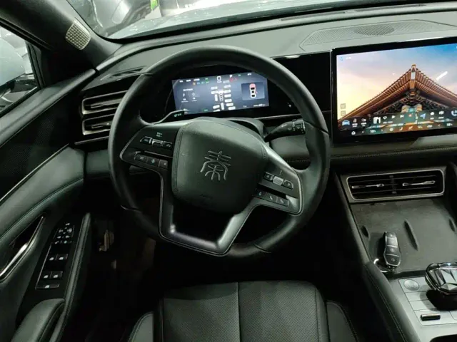 BYD Qin L — Фото автомобиля 10