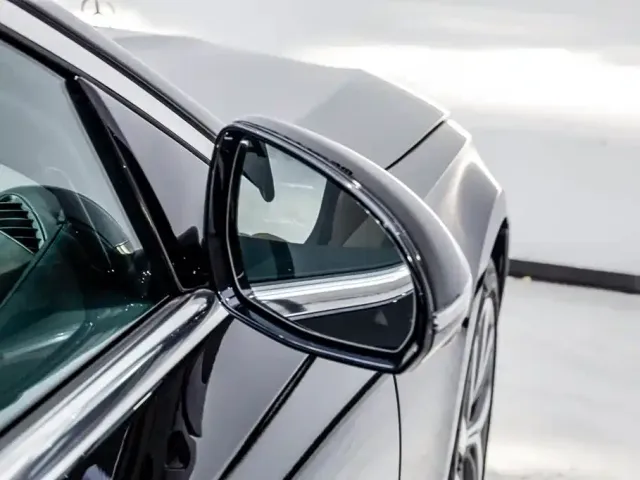 Mercedes-Benz E-Class — Фото автомобиля 28