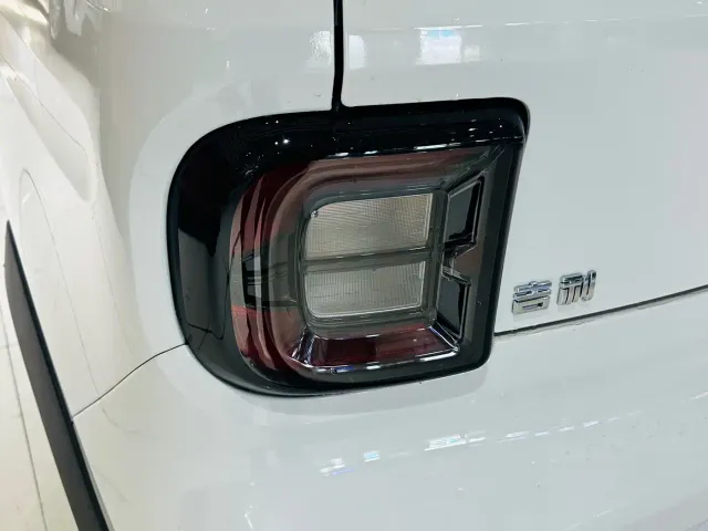 Geely Panda — Фото автомобиля 5