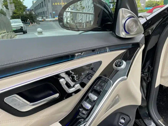 Mercedes-Benz Maybach S-Class — Фото автомобиля 11