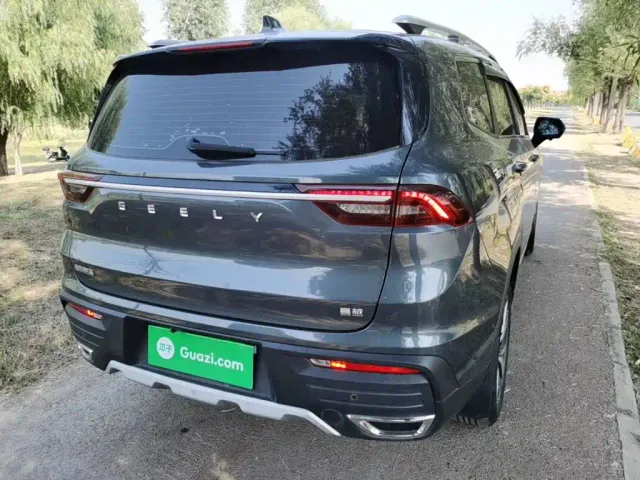 Geely Haoyue — Фото автомобиля 6