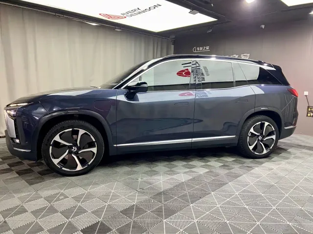 Nio ES8 — Фото автомобиля 4