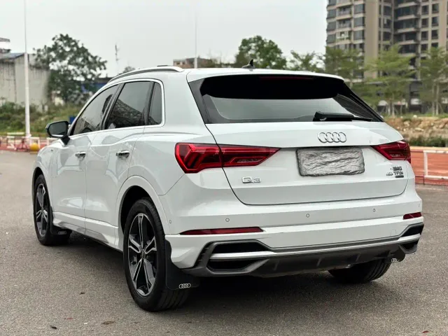 Audi Q3 — Фото автомобиля 5