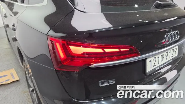 Audi Q5 45 TFSI quattro Sportback Premium — Фото автомобиля 22