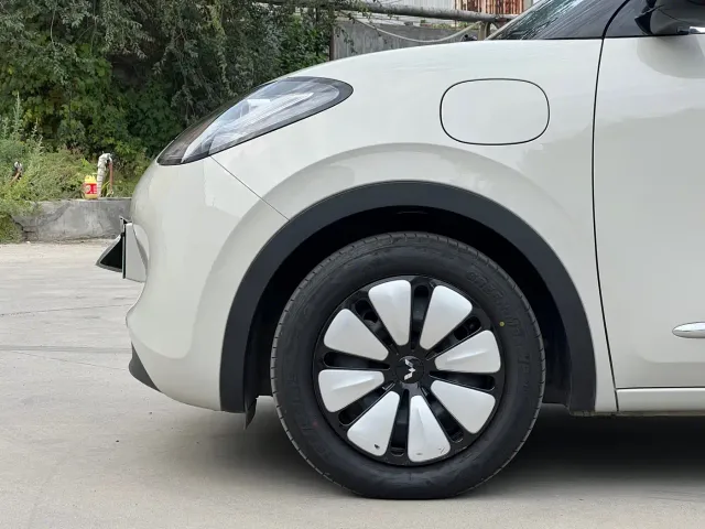 Wuling Bingo — Фото автомобиля 9