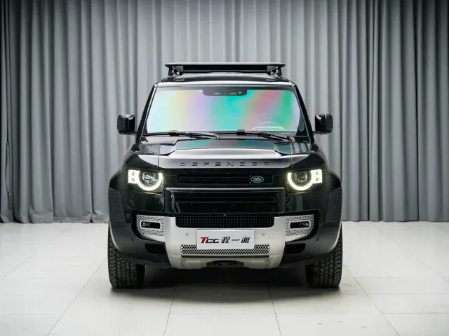 Land Rover Defender — Фото автомобиля 5