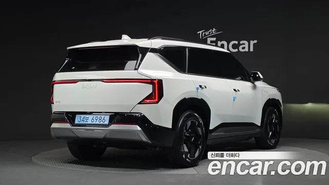 Kia EV5 — Фото автомобиля 2