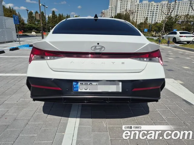 Hyundai Avante CN7 — Фото автомобиля 4