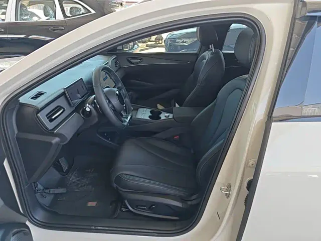 BYD Seal 06 DM-i Touring — Фото автомобиля 11