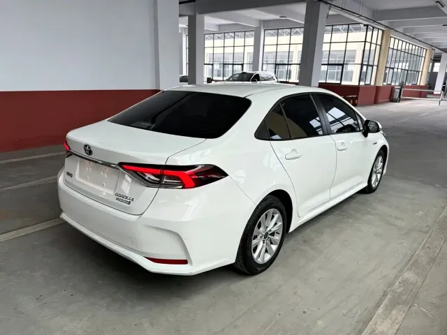 Toyota Corolla 2023 1.8L Smart Hybrid Dual Engine Elite Edition — Фото автомобиля 17