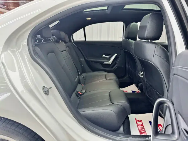 Mercedes-Benz A-Class — Фото автомобиля 19