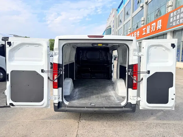 Changan Kuayue Kua Yue Xing Guang EV — Фото автомобиля 11