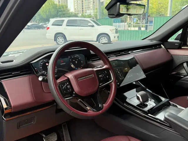 Land Rover Range Rover Sport — Фото автомобиля 8