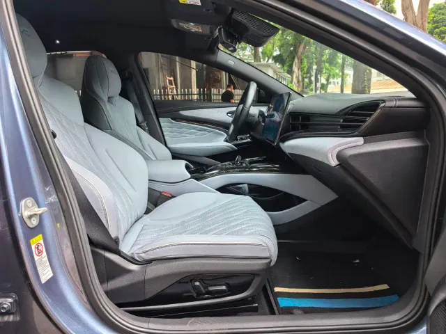 BYD Seal — Фото автомобиля 10