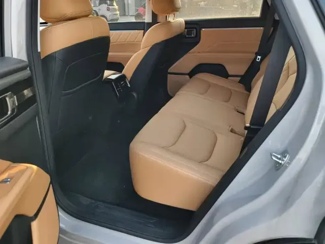 Wuling Starlight 560 — Фото автомобиля 11