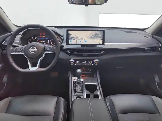 Nissan Teana — Фото автомобиля 12