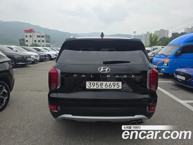 Hyundai Palisade Palisade Дизель 2.2 2WD — Фото автомобиля 3