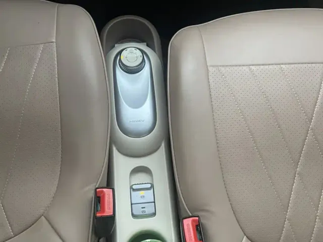 Wuling Hongguang Mini EV — Фото автомобиля 12