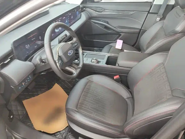 Ford Mondeo — Фото автомобиля 14