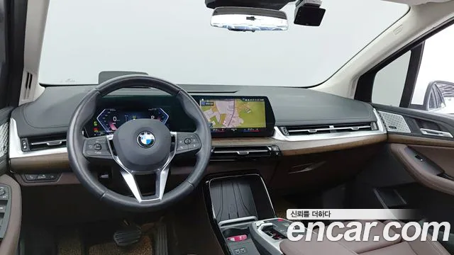 BMW 2 Series U06 — Фото автомобиля 5