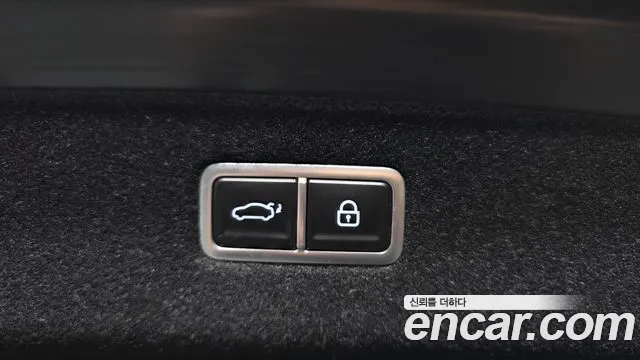 Genesis G90 Бензин 3.5 турбо AWD — Фото автомобиля 25