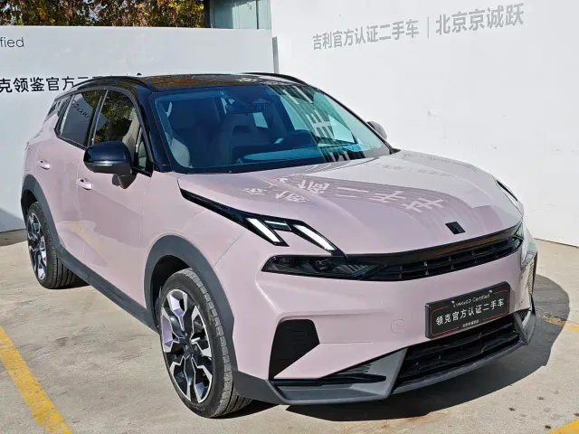 Lynk & Co 06 EM-P — Фото автомобиля 4