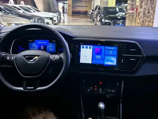 Jetta VS7 — Фото автомобиля 13