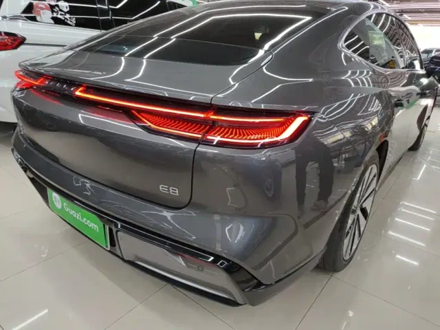 Geely Galaxy E8 — Фото автомобиля 7