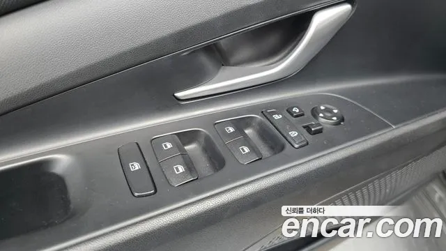 Hyundai Avante — Фото автомобиля 28