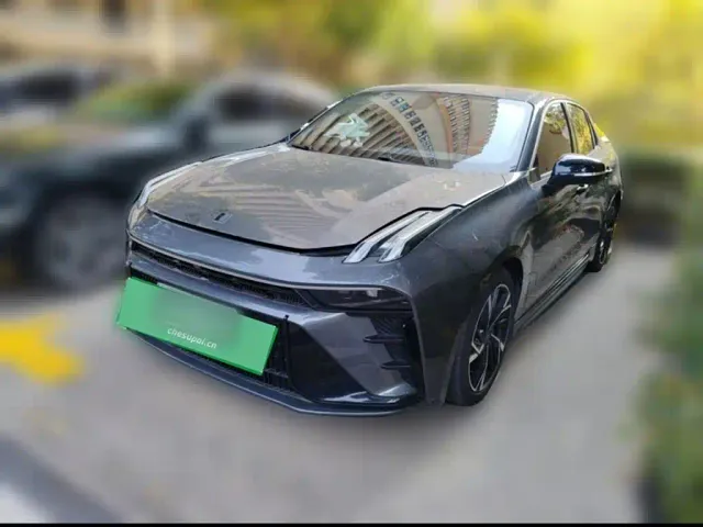 Lynk & Co 03 — Фото автомобиля 23