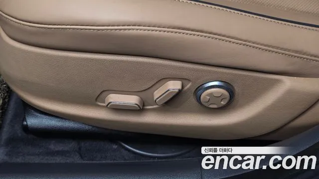 Genesis G80 Бензин 2.5 турбо AWD — Фото автомобиля 6