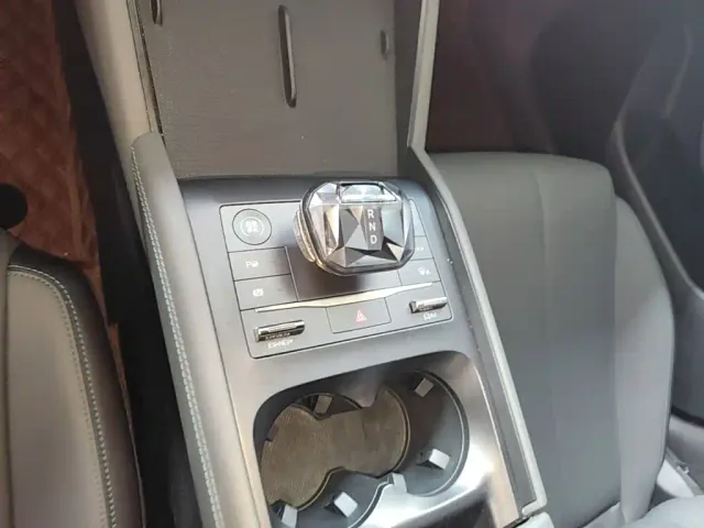 BYD Qin L — Фото автомобиля 13