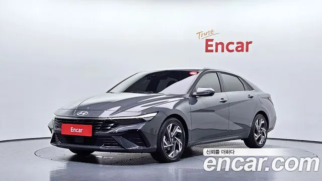 Фотография автомобиля — Hyundai Avante CN7