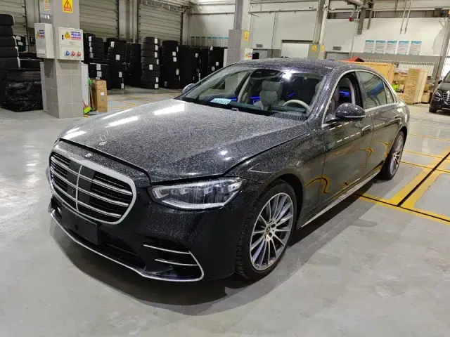Фотография автомобиля — Mercedes-Benz S-Class
