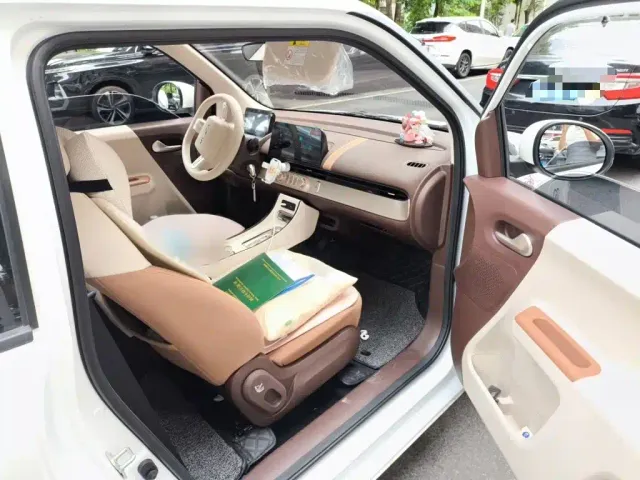 Changan Lumin — Фото автомобиля 17