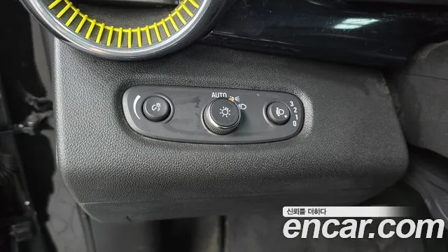 ChevroletGMDaewoo Trax Trax Кроссовер — Фото автомобиля 17