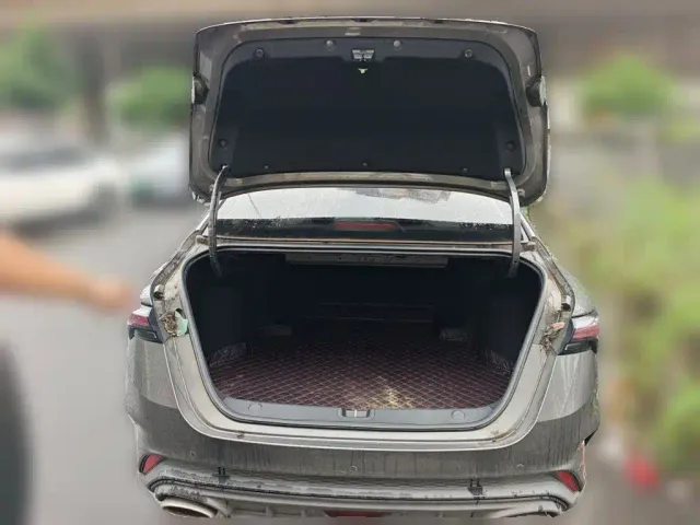 Geely Binrui — Фото автомобиля 9