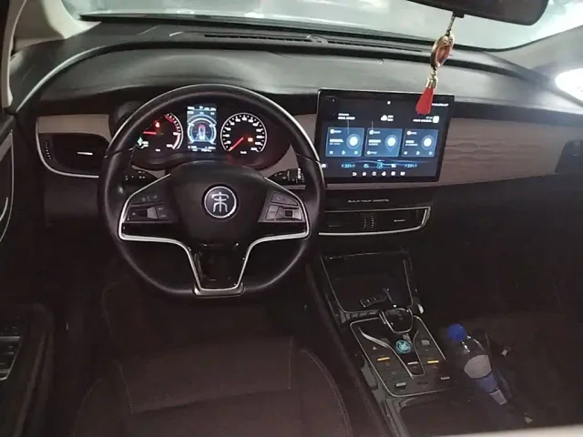 BYD Song MAX — Фото автомобиля 9