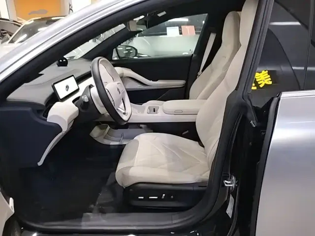 Nio ET5 Touring — Фото автомобиля 14