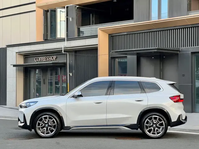 BMW X1 — Фото автомобиля 4