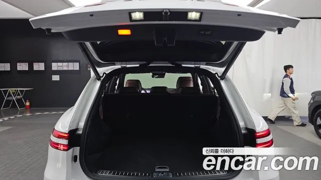 Genesis GV70 — Фото автомобиля 26