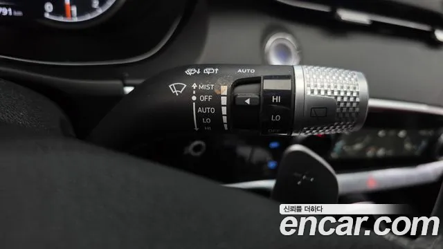 Genesis GV70 2.5T Бензин AWD — Фото автомобиля 24