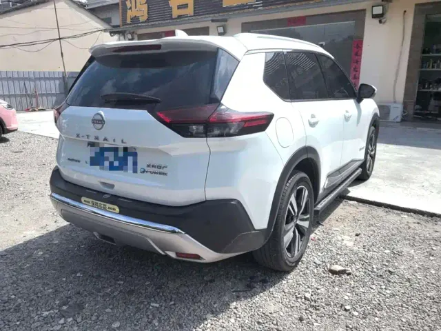 Nissan X-Trail — Фото автомобиля 8