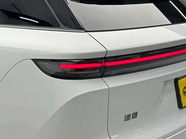 Li Auto i6 — Фото автомобиля 12