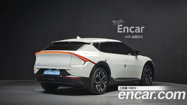 Kia EV6 — Фото автомобиля 2