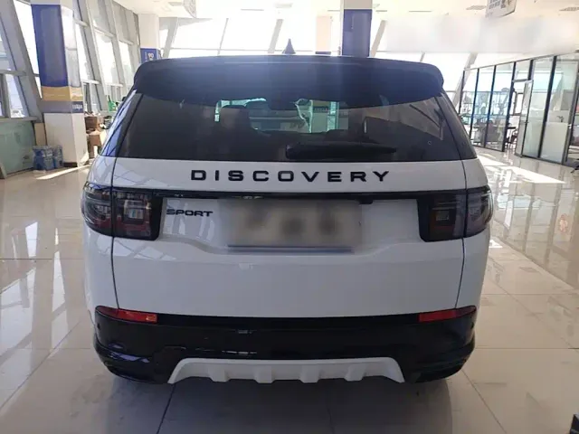 Land Rover Discovery Sport — Фото автомобиля 3
